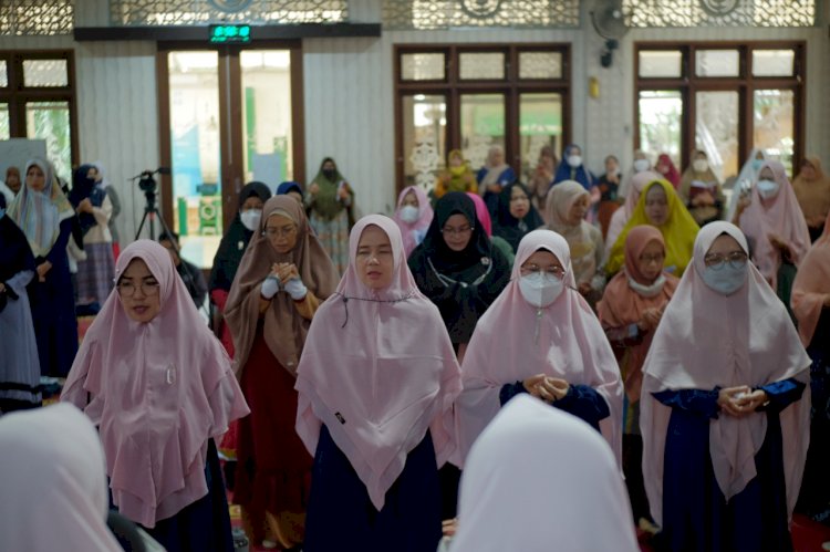 Antusiasme Jamaah Muslimah Daarul Qur'an Hadiri Kajian Rutin