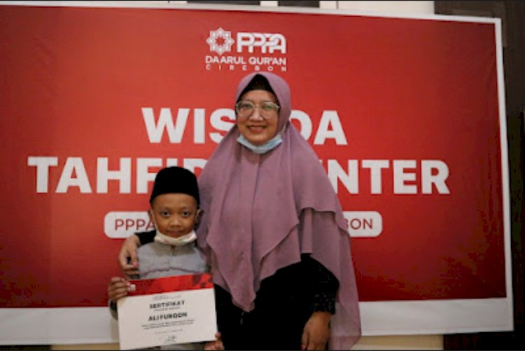 Tahfidz Center PPPA Daarul Qur'an Cirebon Gelar Wisuda Tahfidz