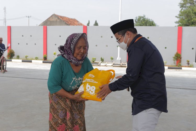 PPPA Daarul Qur'an Cirebon Salurkan Sembako Untuk Masyarakat Dhuafa