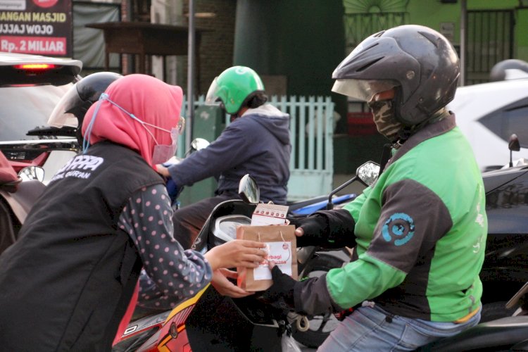 PPPA Daarul Qur’an Yogyakarta Gelar Aksi Berbaksi Takjil Gratis