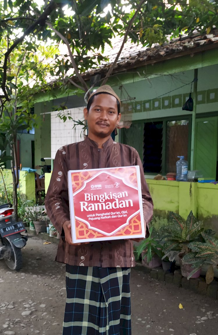 Bingkisan Ramadan untuk Guru Ngaji