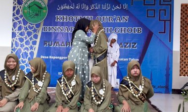 Rumah Tahfidz Al-Aziz Gelar Khotmil Quran Binnadzor dan Bil Ghoib