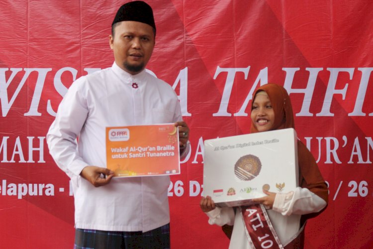 Salwa, Santri Tunanetra Penghafal 10 Juz Al-Qur'an