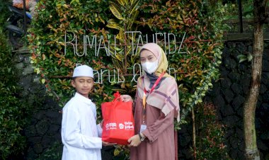 Keutamaan Menyantuni Anak Yatim