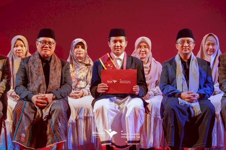 Santri Rumah Tahfidz Berhasil Jadi Wisudawan Terbaik WTN 2022