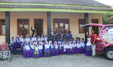 Aksi Mobile Qur'an Hibur Santri MDTA Miftahul Mura'allimin