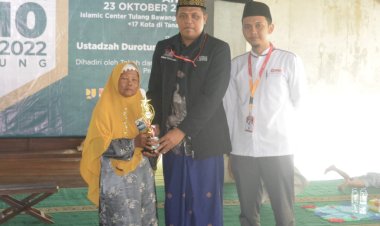 Nenek Maskanah, Wisudawan Tertua Wisuda Akbar ke 10 Lampung