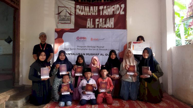 Mushaf Baru untuk Santri Rumah Tahfidz Alfalah 