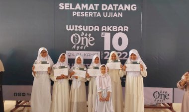 Ustadzah Bunga: Wisuda Akbar ke-10 Jadi Ajang Reuni dengan Rumah Tahfizh