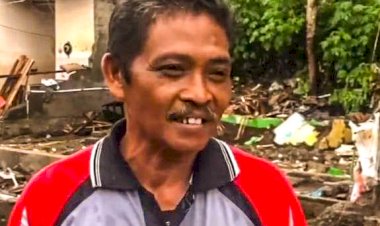 Guratan Kisah Gunawan, Rumah Rata Dengan Tanah Tersapu Banjir