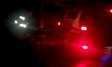 Ambulans PPPA Daarul Qur'an Antar Pasien Lansia yang Tertimpa Reruntuhan Gempa Bumi Cianjur