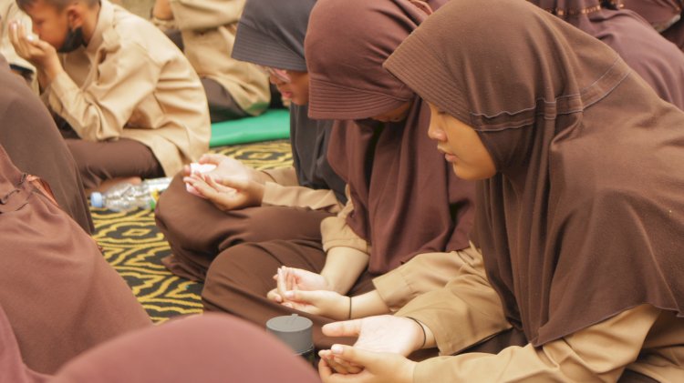 Mobile Qur'an Hadirkan Keceriaan di SD Peradaban Global Qur'an