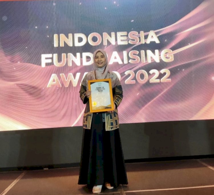 Direktur Markom Laznas PPPA Daarul Qur’an Raih Penghargaan di IFA Award 2022