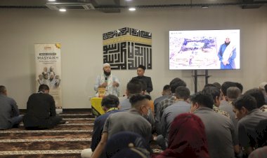 Kajian Spiritual Company Waroeng Steak Indonesia Bersama Syekh Anas Almasry