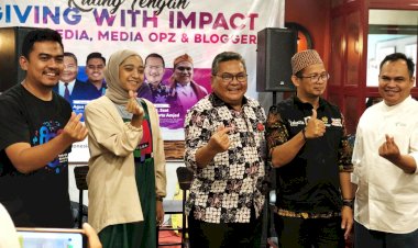 Luasnya Manfaat Zakat dan Cerita Chiki Fawzi Jadi Relawan Kemanusiaan