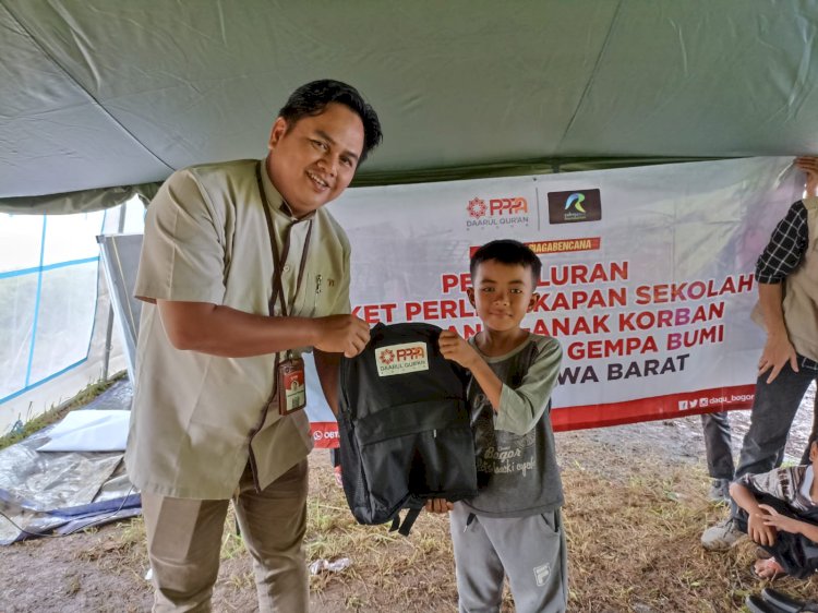 PPPA Daarul Quran Bogor Salurkan Bantuan Perlengkapan Sekolah untuk Korban Gempa Bumi Cianjur