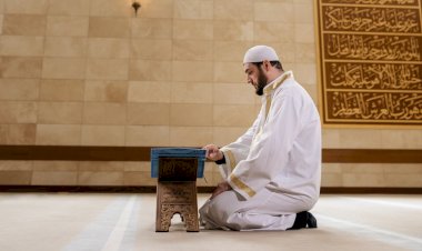 8 Keutamaan Penghafal Quran