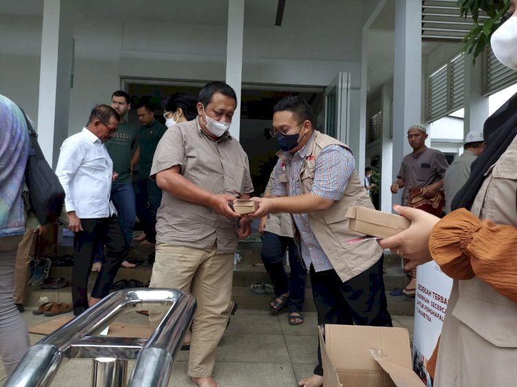 Free Food Friday untuk Jamaah Masjid Al-Amanah