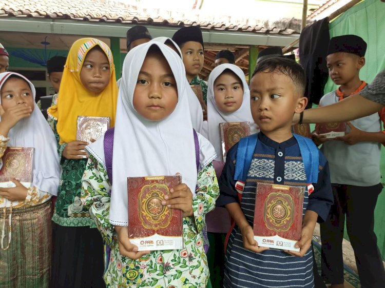 PPPA Daarul Quran Bogor Salurkan Wakaf Al-Qur'an ke Pelosok Cianjur