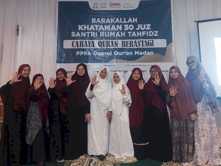 2 Santriwati Rumah Tahfizh Cahaya Berastagi Sumut Selesai Hafalan 30 Juz