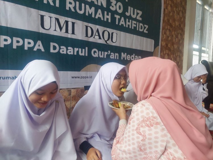 6 Santri Rumah Tahfizh Umi Daqu Glugur Rimbun Sumut Selesai Hafalan Qur'an 30 Juz