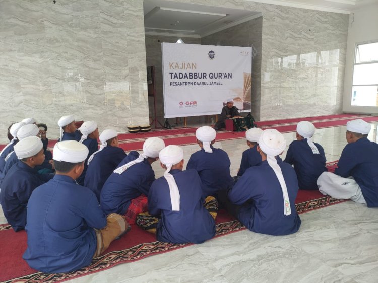 Makmurkan Masjid, Pesantren Al-Jameel Gelar Kajian Tadabbur Quran