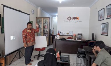 Presentasi Mahasiswa Magang PPPA Daarul Qur'an Banten