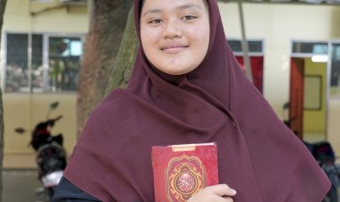 Aminah: Saya Bangga Menghafal Qur'an di Rumah Tahfizh