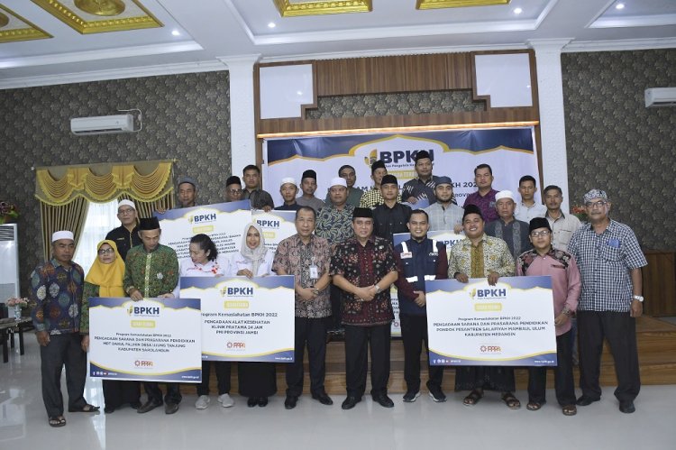 Peresmian Program Kemaslahatan BPKH RI untuk 14 Penerima Manfaat di Jambi