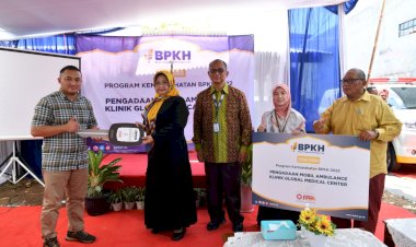 BPKH RI dan Laznas PPPA Daarul Qur'an Salurkan Mobil Ambulans untuk Klinik Global Medical Center Subang