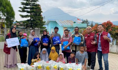 PPPA Daarul Qur'an Medan Salurkan Sembako untuk Warga di Kampung Qur'an Sinabung