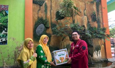 PPPA Daarul Qur'an Jatim Salurkan Bingkisan Senyum Lebaran untuk Guru Ngaji TBTQ