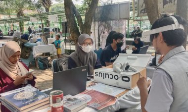 Hari Pertama Zakat Goes to Campus, Pengunjung Bisa Rasakan Haji Virtual di Gerai PPPA Daarul Qur'an Banten