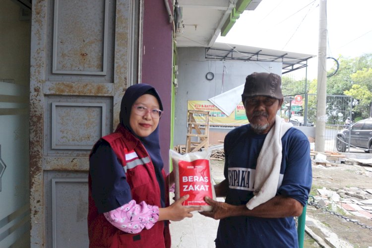 PPPA Daarul Qr’an Cirebon Distribusikan Zakat Maal