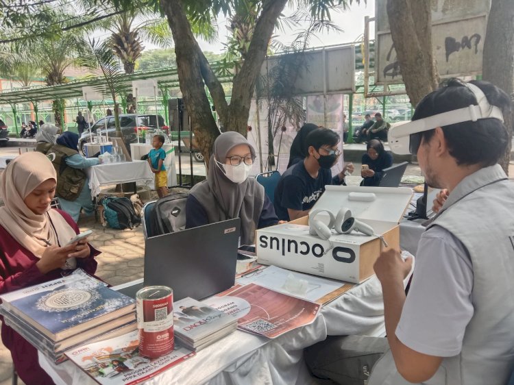 Hari Pertama Zakat Goes to Campus, Pengunjung Bisa Rasakan Haji Virtual di Gerai PPPA Daarul Qur'an Banten