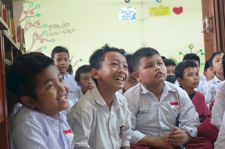 Gelak Tawa dan Teriakan Semangat Siswa SDN Malabar saat Aksi Mobile Quran