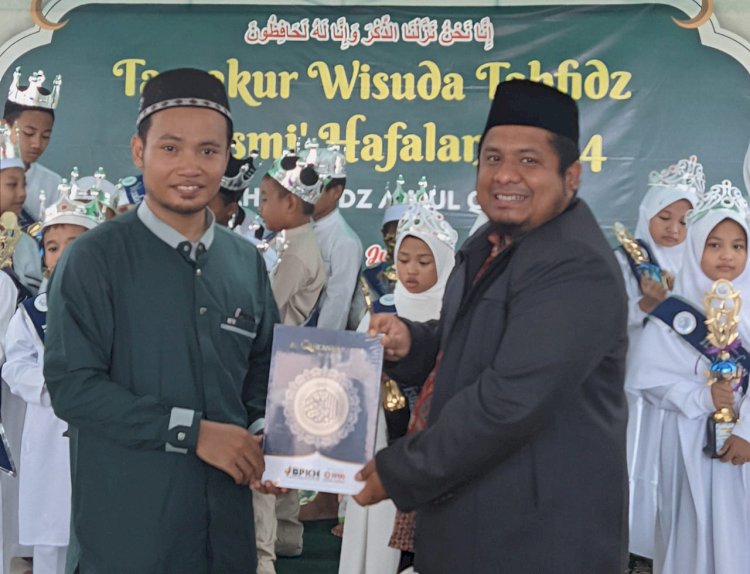 Penyaluran Al-Qur'an dan Wisuda Tahfizh Santri Rumah Tahfizh Ahlul Qur'an Cilegon