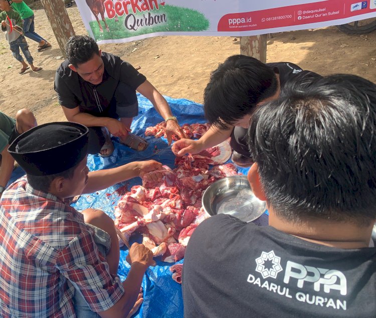 Santri dan Masyarakat di Pelosok Maros Terima Daging Qurban Amanah Donatur