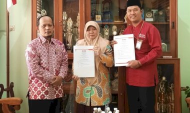 Penandatangan MoU Kelas Al-Qur'an SMAN 5 Yogyakarta dengan PPPA Daarul Qur’an Yogyakarta
