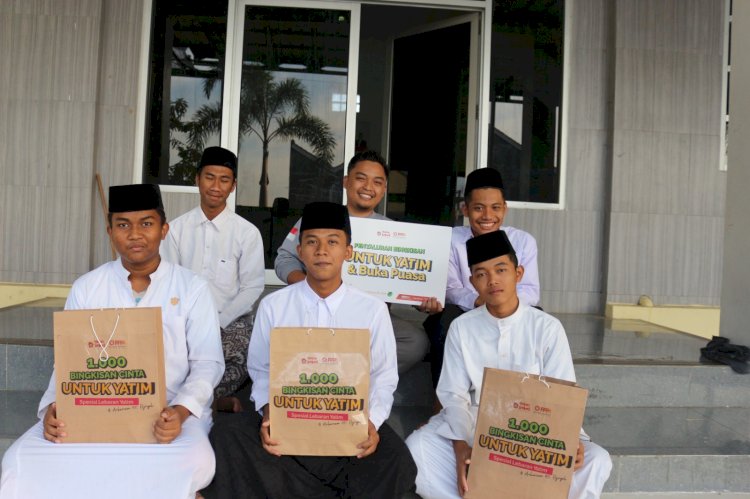 Lebaran Yatim di Pesantren Takhassus Brebes