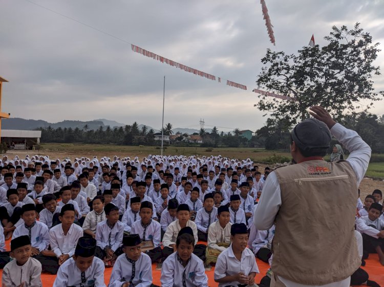 Mobile Qur'an PPPA Daarul Qur'an Banten Hadir di SMPN 12 Cilegon