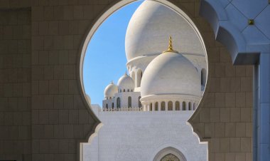 Kisah Nabi Adam: Permulaan Manusia dan Hikmah Kebijaksanaan Ilahi