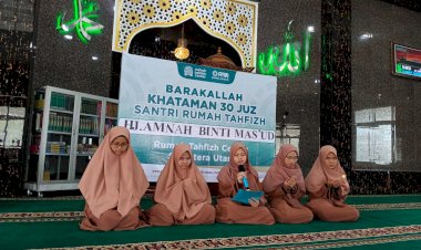 5 Santri Rumah Tahfizh Hj. Amnah Hafal Al-Qur'an 30 Juz