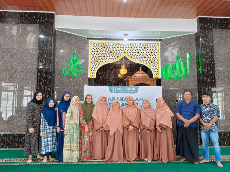 5 Santri Rumah Tahfizh Hj. Amnah Hafal Al-Qur'an 30 Juz