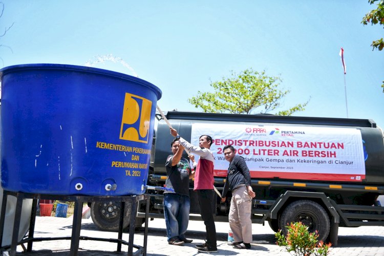 PPPA Daarul Qur'an dan Pertamina Retail Salurkan 24.000 Liter Air Bersih untuk Warga Terdampak Kekeringan di Cianjur