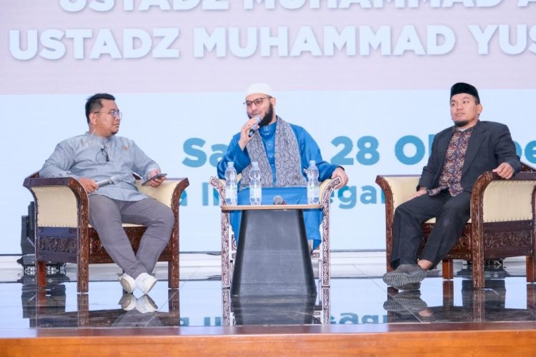 Talkshow Qur’an di Wisuda Tahfizh Daerah RTC PPPA Daarul Qur'an Medan bersama Tokoh Inspiratif