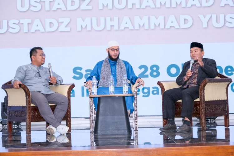 Talkshow Qur’an di Wisuda Tahfizh Daerah RTC PPPA Daarul Qur'an Medan bersama Tokoh Inspiratif