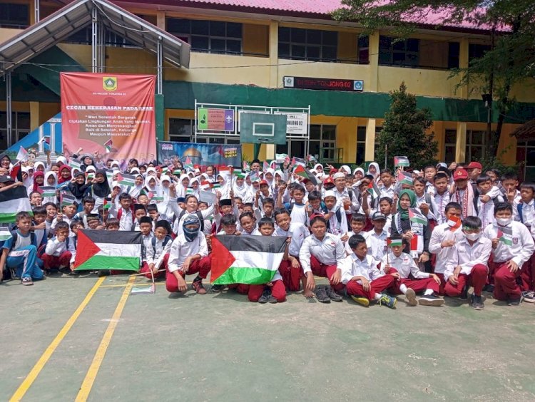 Roadshow Mobile Qur'an, Berbagi Kisah Inspiratif dan Motivias di SDN Tonjong 2