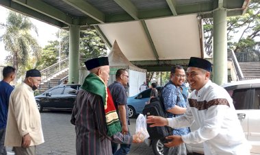 PPPA Daarul Qur'an Banten, Berbagi Roti Berkah di Jumat Berkah