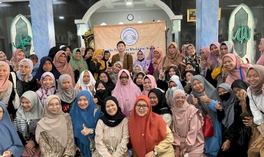 Antusias Jamaah Ikuti Kajian Safari Dakwah Koh Dennis Lim